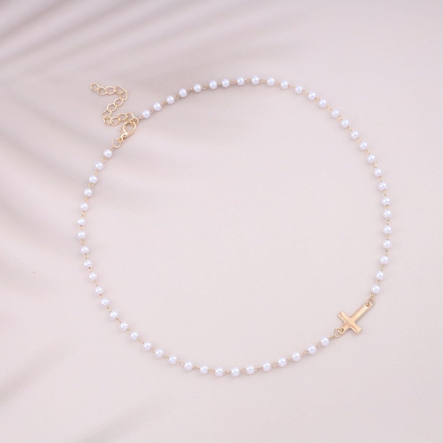 CZTICLE® Perlen-Choker-Halskette Gold-Perlen-Halskette Choker Vintage-Kreuz-Kruzifix-Halskette Minimalistische Perlen-Kreuz-Halskette Schmuck für Frauen