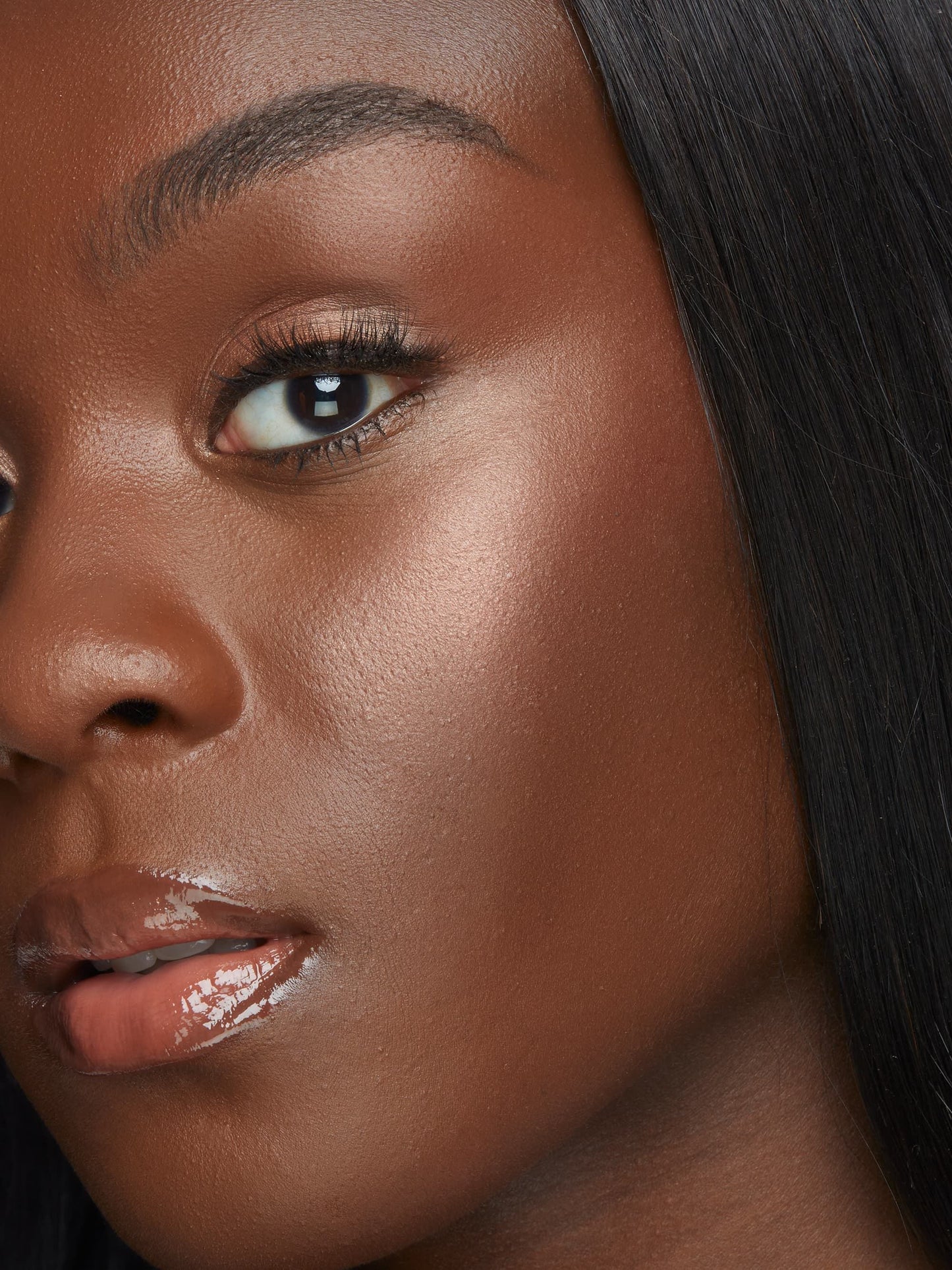 LUHAKA® Glow-Garderobe mit Palette für Augen und Wangen